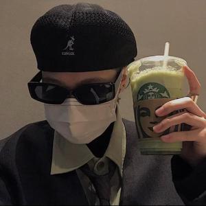 英国美女操美女屌
